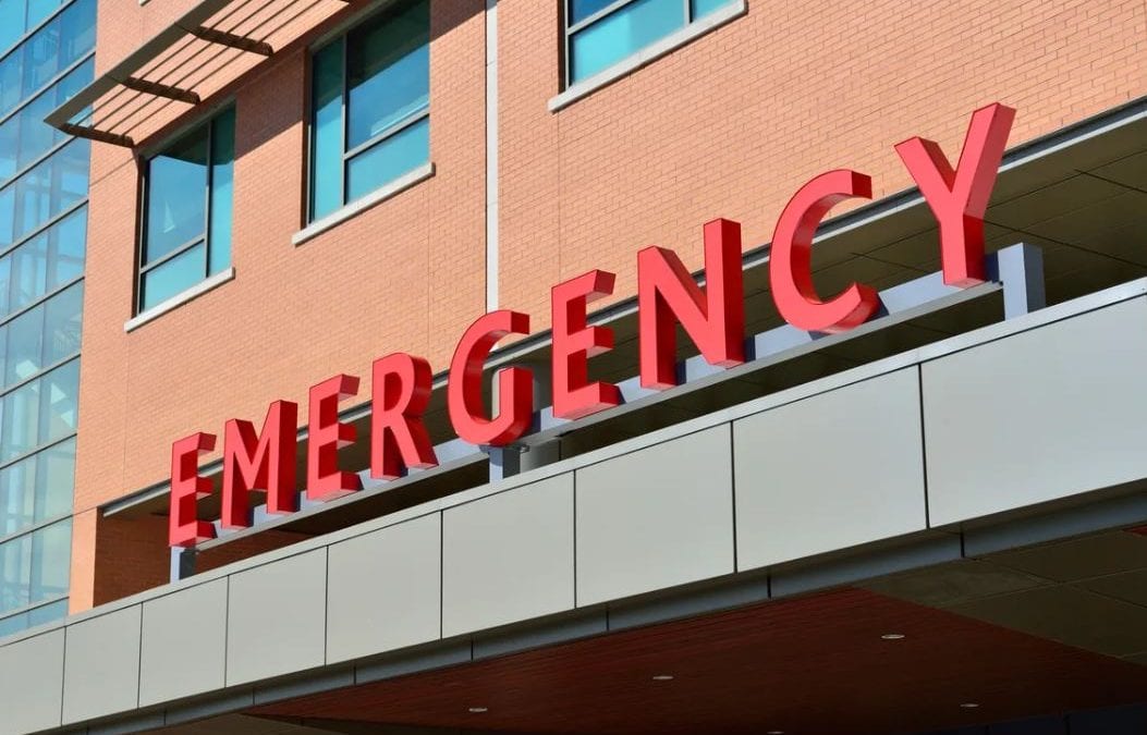 outdoor emergency room sign